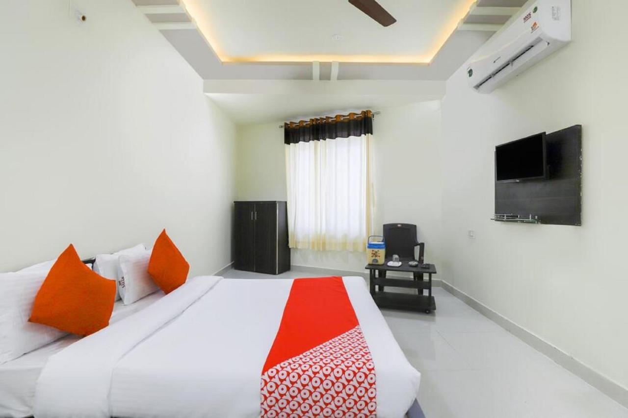 Hotel-The Safar Ahmedabad Exterior photo