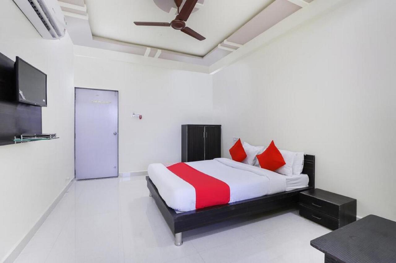 Hotel-The Safar Ahmedabad Exterior photo